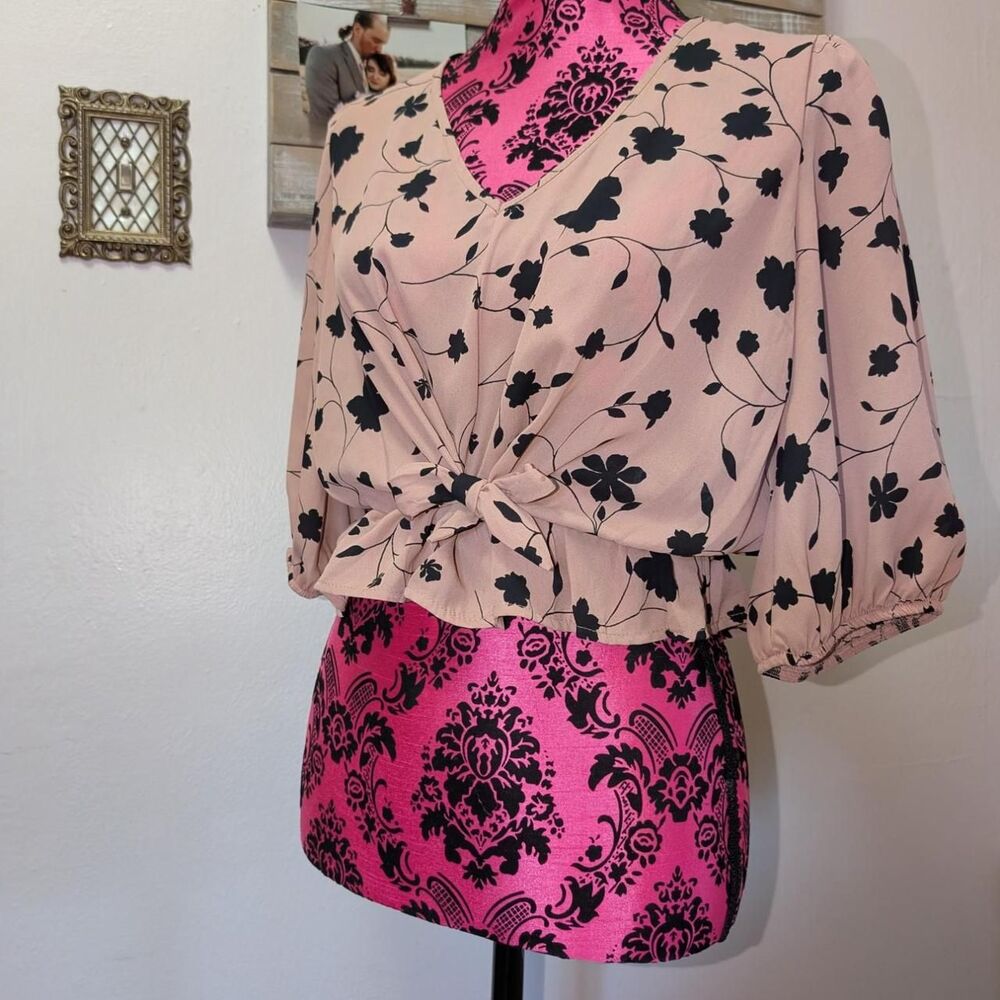 pink with black floral crop top